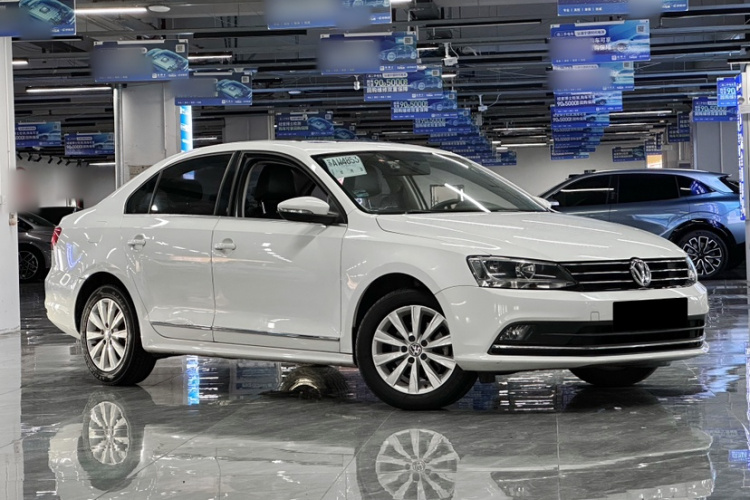 大众 速腾 2015款 1.6L 自动舒适型车身外观6001