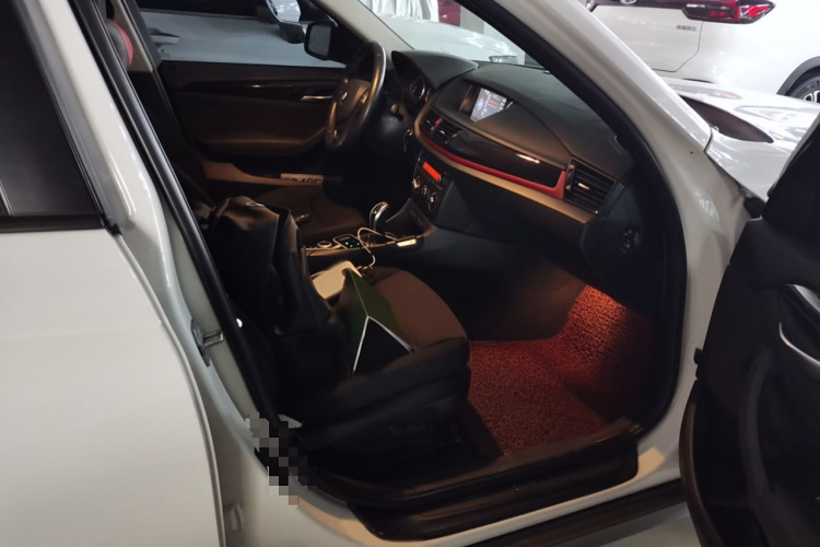 宝马X1 2015款 sDrive18i 时尚晋级版局部细节9005