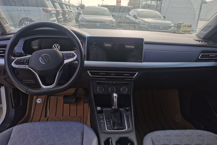 大众 朗逸 2023款 300TSI DSG满逸版中控内饰7002