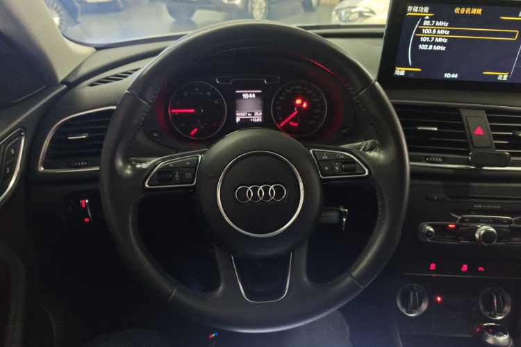 奥迪Q3 2015款 35 TFSI 舒适型局部细节13