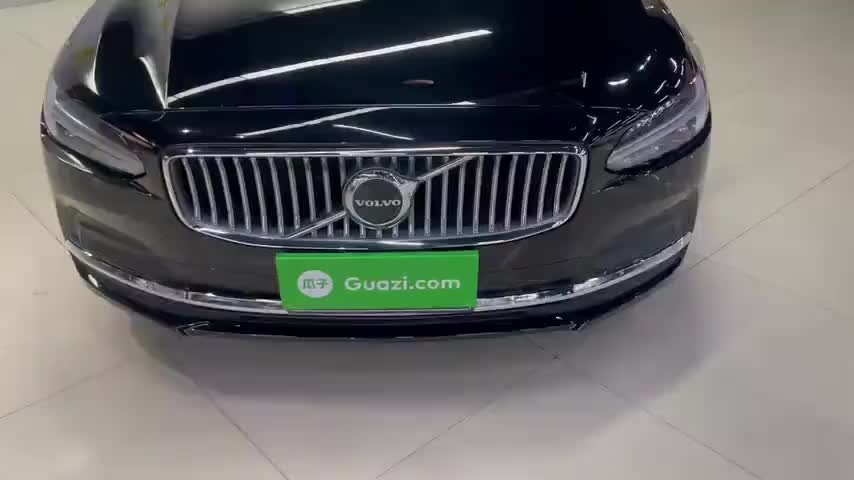 沃尔沃S90 2024款 B5 智逸豪华版实拍1