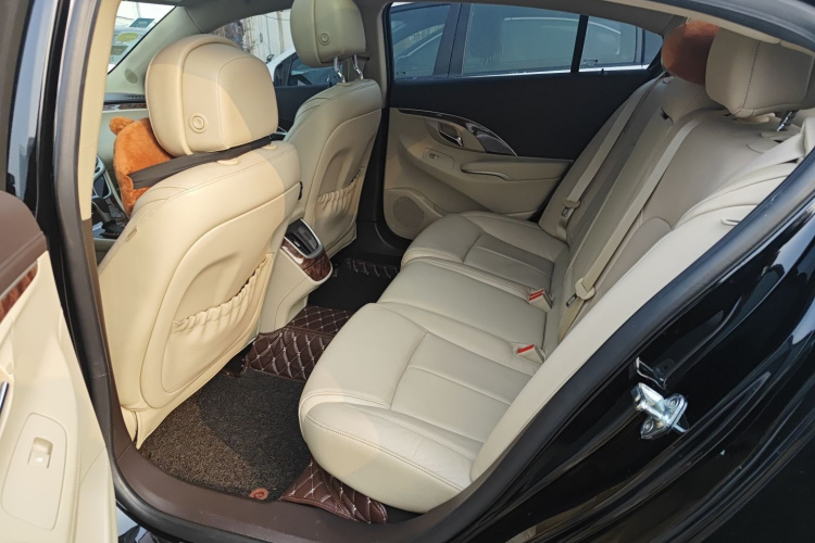 别克 君越 2013款 2.4L SIDI领先舒适型中控内饰21