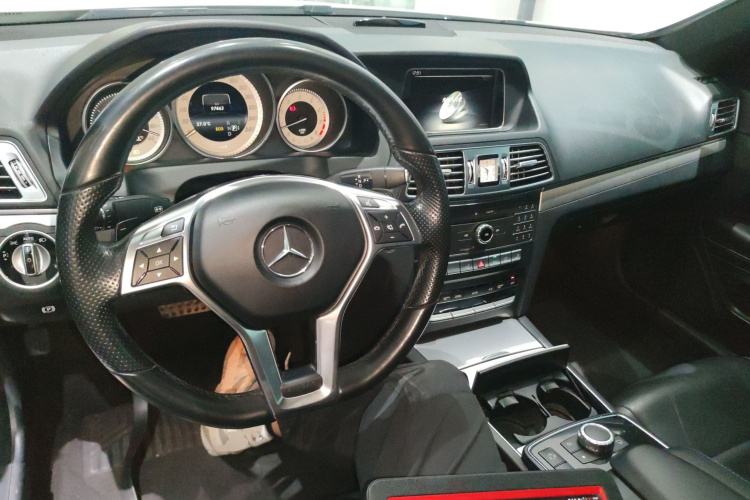 奔驰E级(进口) 2016款 E 200 轿跑车 灵动版中控内饰12