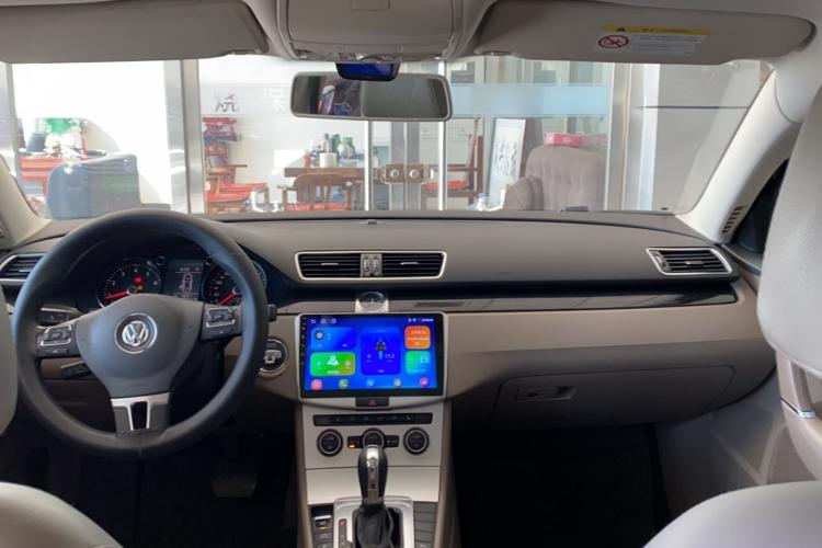 大众 迈腾 2015款 改款 1.8TSI 豪华型中控内饰7003