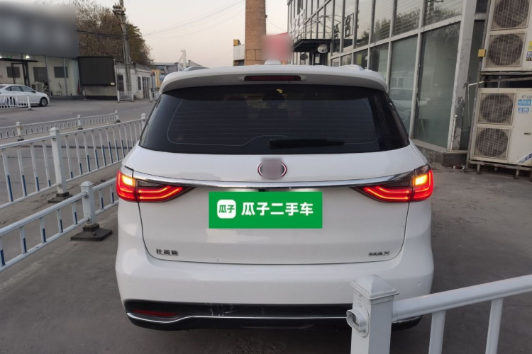 比亚迪 宋MAX 2019款 1.5T 自动智联睿逸天窗型 7座 国VI车身外观6