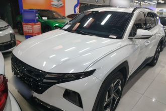 现代 2023款 途胜L 1.5T 自动两驱LUX尊贵版