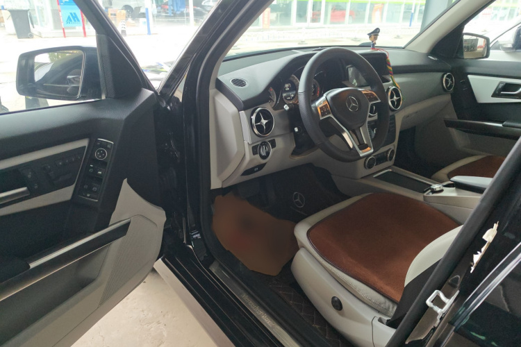奔驰GLK级 2014款 GLK 200 标准型中控内饰7002