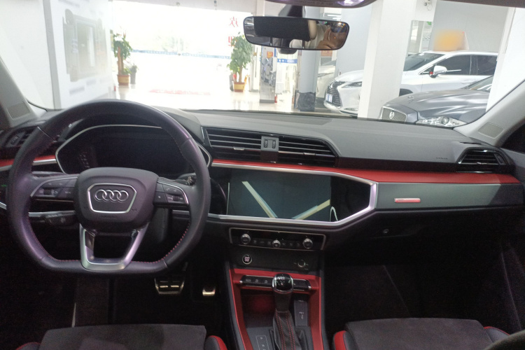 奥迪Q3 2021款 40 TFSI 时尚动感型中控内饰7002