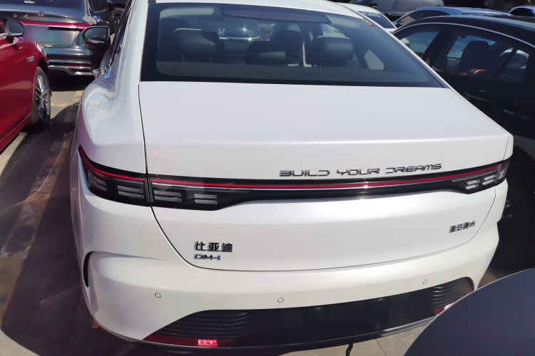 比亚迪 驱逐舰05 2023款 冠军版 DM-i 120KM 尊贵型车身外观6