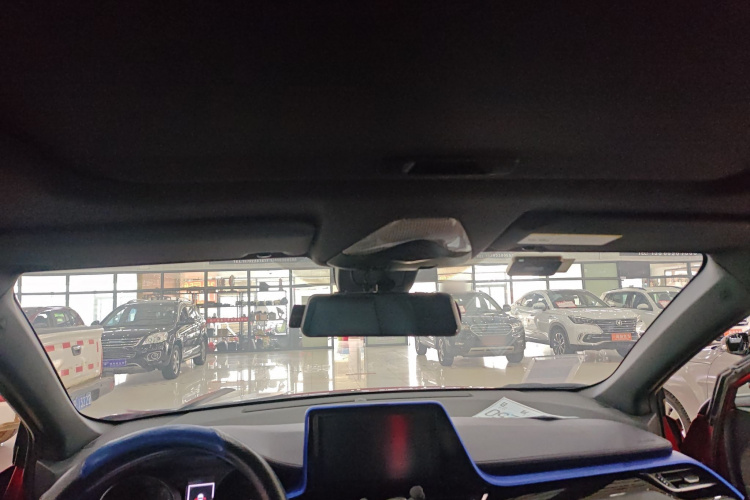 丰田C-HR 2020款 2.0L 领先版中控内饰22