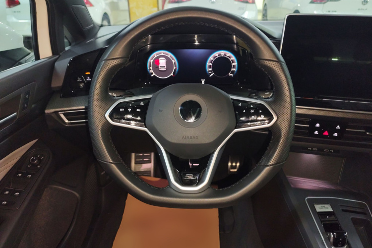 大众 高尔夫 2025款 300TSI R-Line中控内饰13