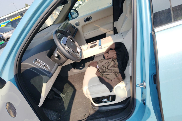 理想汽车 理想L7 2024款 Ultra局部细节19