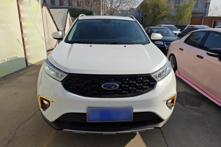 福特 2020款 领界S EcoBoost 145 CVT铂领型车身外观2