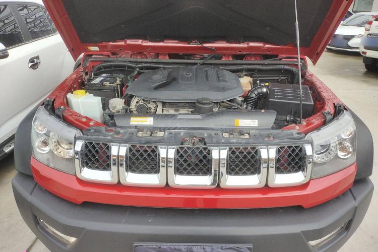 北京BJ40 2016款 40L 2.3T 自动四驱尊享版机舱底盘24