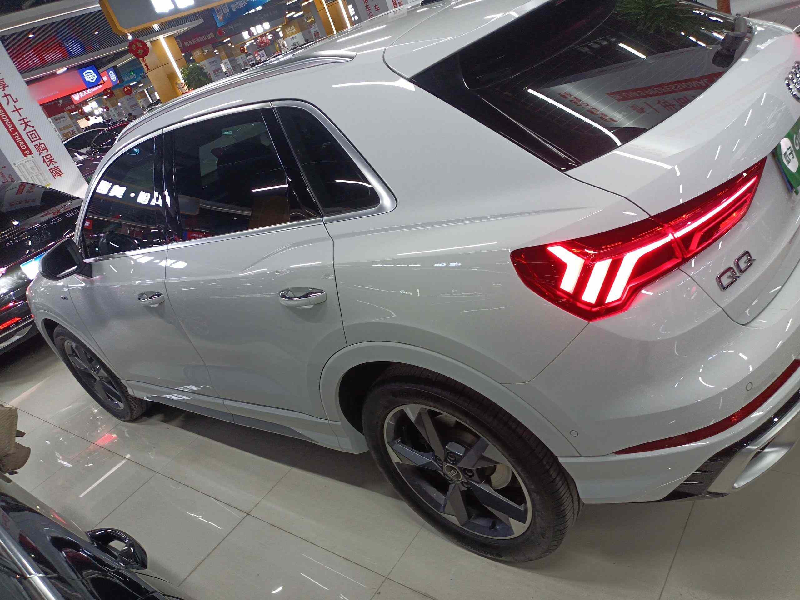 奥迪Q3 2024款 35 TFSI 时尚动感型(3)