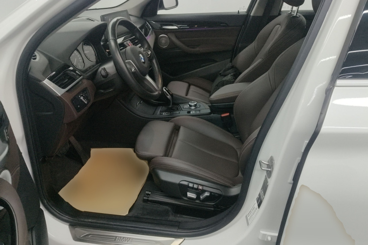 宝马X1 2022款 sDrive25Li 领先型中控内饰19