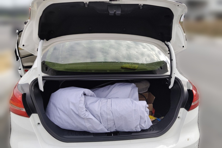 福特 福克斯 2017款 三厢 EcoBoost 180 自动旗舰型中控内饰23