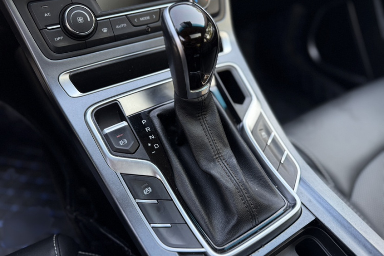 吉利汽车 帝豪 2018款 1.5L CVT向上互联版局部细节18