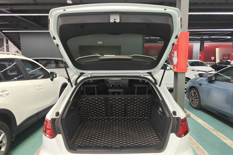 奥迪A3 2020款 Sportback 35 TFSI 时尚型 国VI机舱底盘23