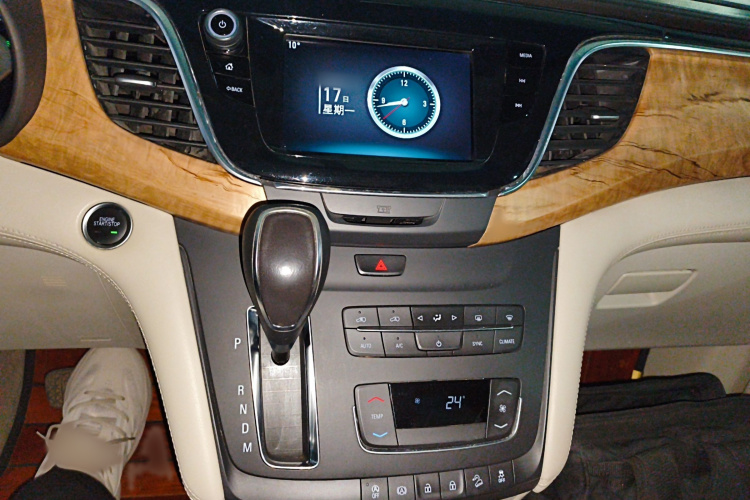 别克GL8 2018款 ES 28T 舒适型 国VI局部细节16