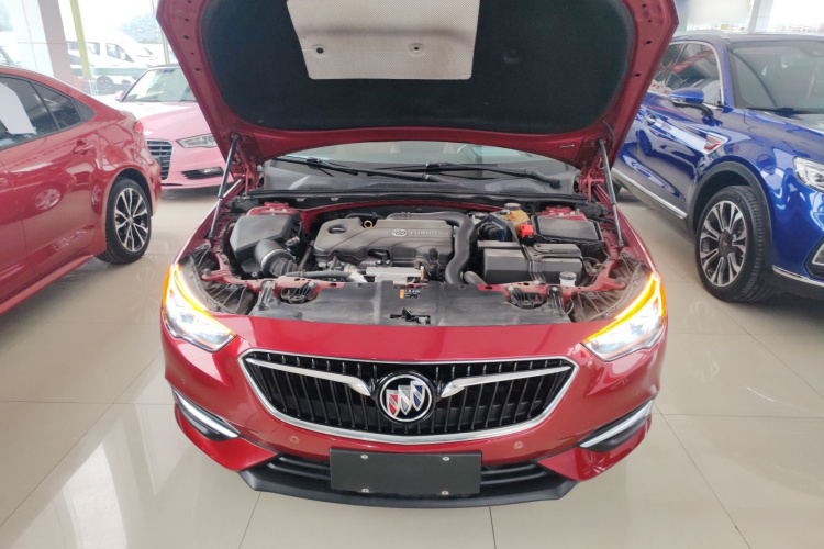 别克 君威 2017款 20T 豪华型机舱底盘24