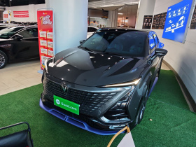 长安UNI-T 2023款 第二代 1.5T 运动版 旗舰型