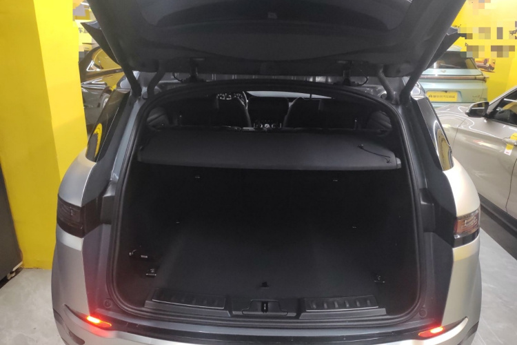 路虎 揽胜极光 2020款 249PS R-DYNAMIC S 运动版局部细节23