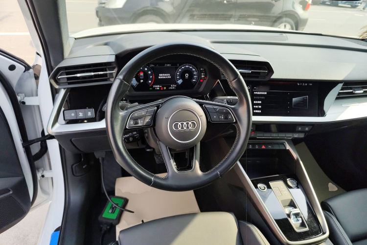 奥迪A3 2024款 A3L Limousine 35 TFSI 时尚运动型局部细节13