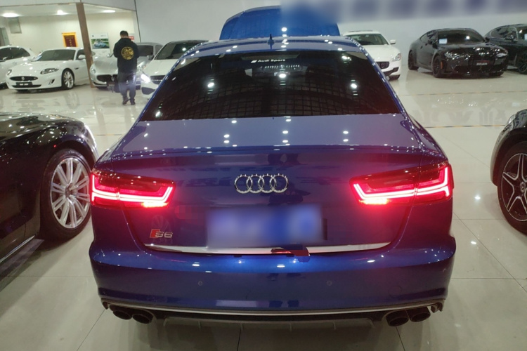 奥迪S6 2017款 S6 4.0TFSI车身外观6004