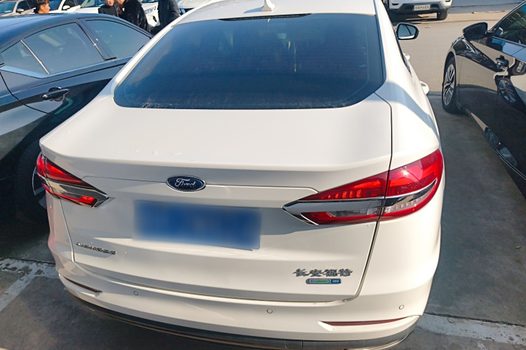 福特 蒙迪欧 2018款 EcoBoost 180 智控时尚型 国VI车身外观6004