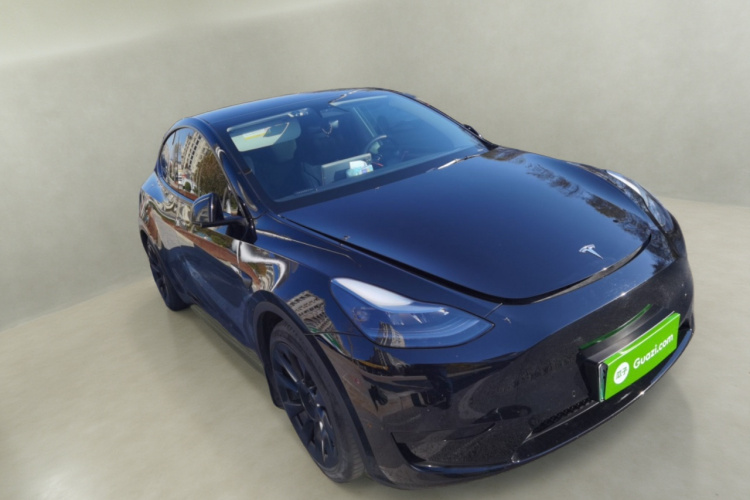特斯拉 Model Y 2022款 后轮驱动版车身外观3