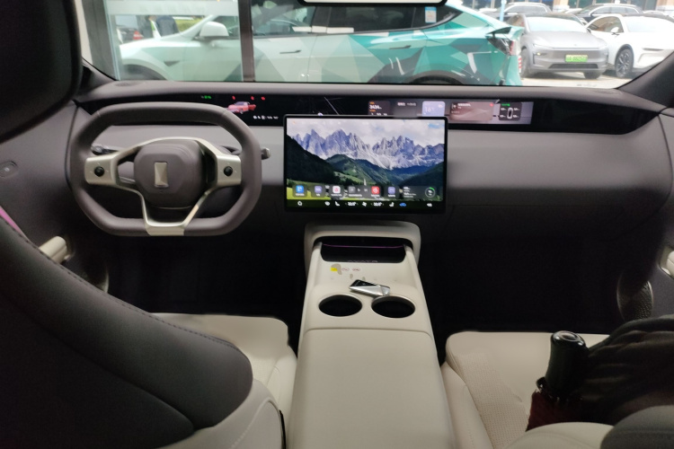 阿维塔06 2025款 Pro增程版中控内饰7002