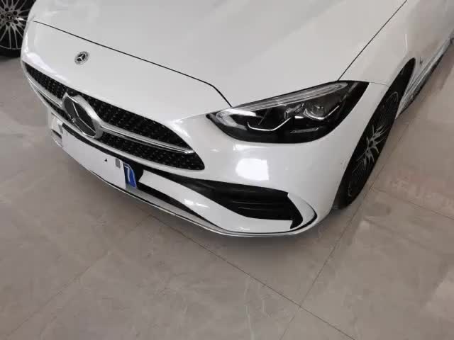 奔驰C级 2023款 改款 C 200 L 运动版实拍1