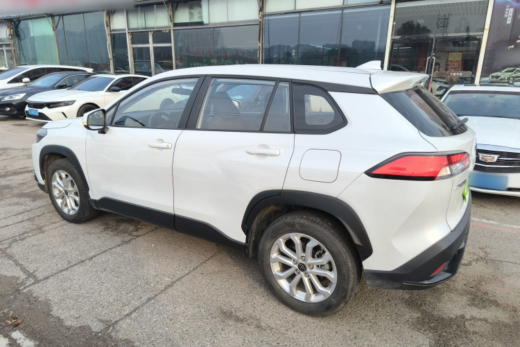 丰田 锋兰达 2023款 2.0L CVT精英版车身外观4