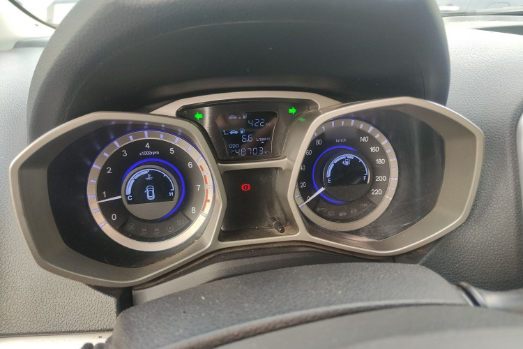 江汽集团 瑞风S3 2014款 1.5L 手动豪华智能型局部细节14