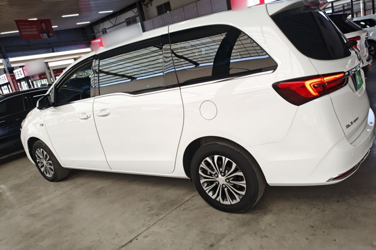 别克GL8 2021款 陆上公务舱 652T 舒适型车身外观6003