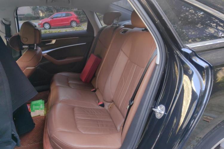 奥迪A6L 2019款 40 TFSI 豪华致雅型中控内饰21