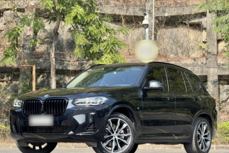 宝马X3 2023款 改款 xDrive30i 领先型 M曜夜套装