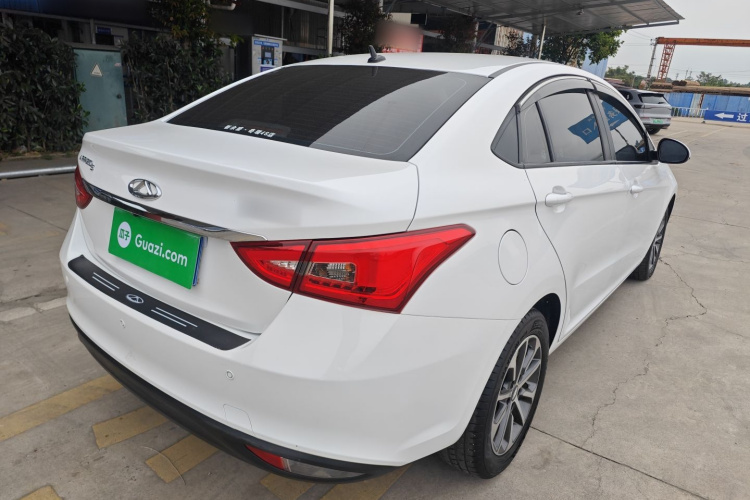 奇瑞 艾瑞泽5 2021款 PRO 1.5L CVT青春版车身外观7