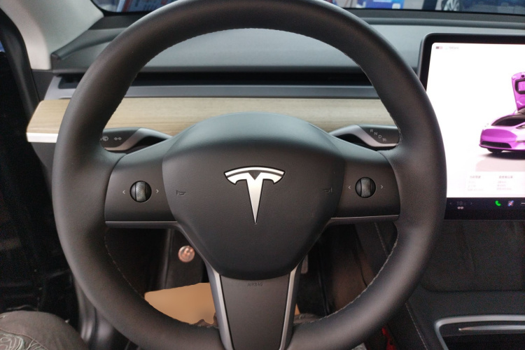 特斯拉 Model Y 2022款 改款 后轮驱动版中控内饰13