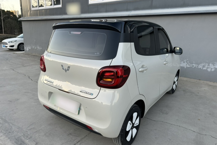 五菱汽车 宏光MINIEV 2025款 四门版 臻享+款车身外观6003