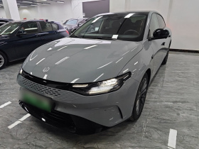 零跑汽车 零跑C01 2024款 增程 316尊享版