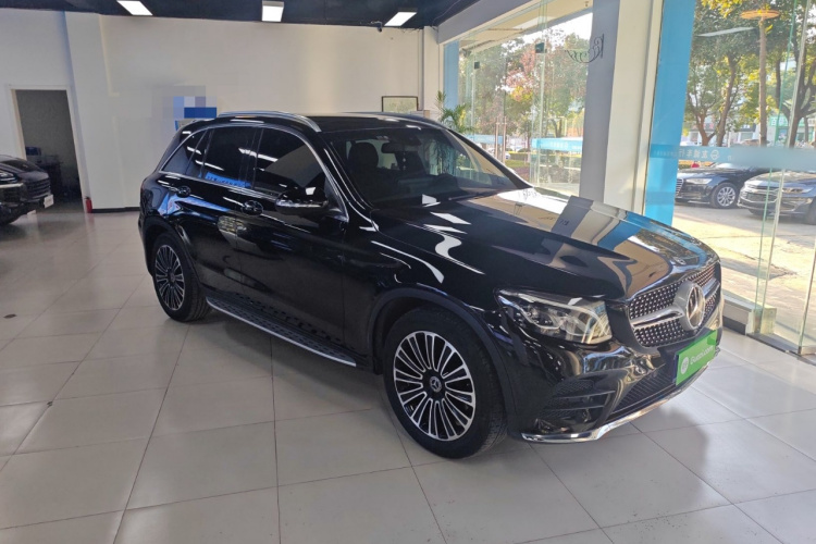 奔驰GLC 2018款 GLC 200 4MATIC车身外观3