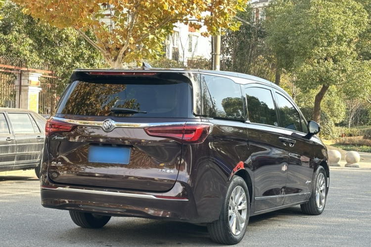 别克GL8 2020款 Avenir艾维亚 六座贤礼版车身外观6001