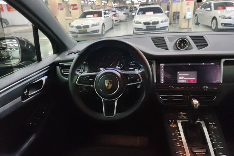 保时捷 2018款 Macan 2.0T中控内饰13