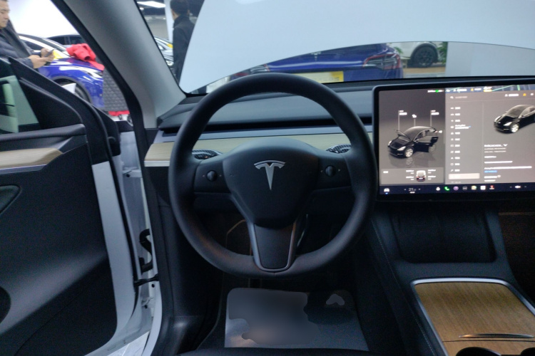 特斯拉 Model Y 2022款 改款 长续航全轮驱动版局部细节13