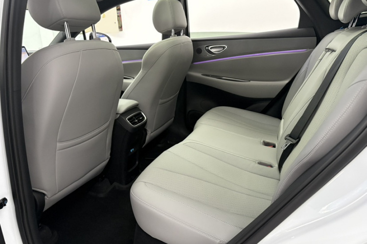 比亚迪 海狮06新能源 2025款 EV 605领航Plus版中控内饰7004