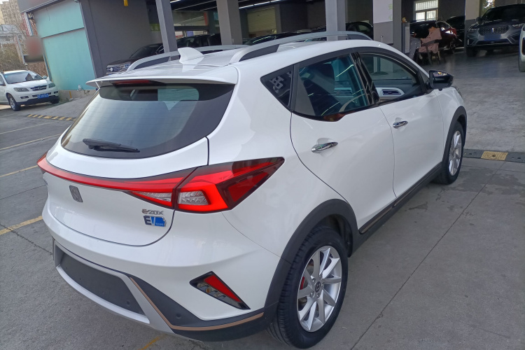 思皓E20X 2020款 心声版车身外观7