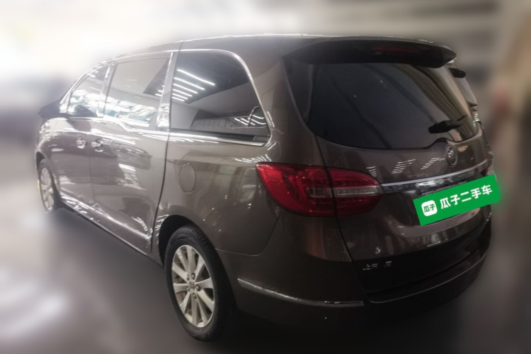 别克GL8 2017款 25S 尊贵型 国V车身外观5