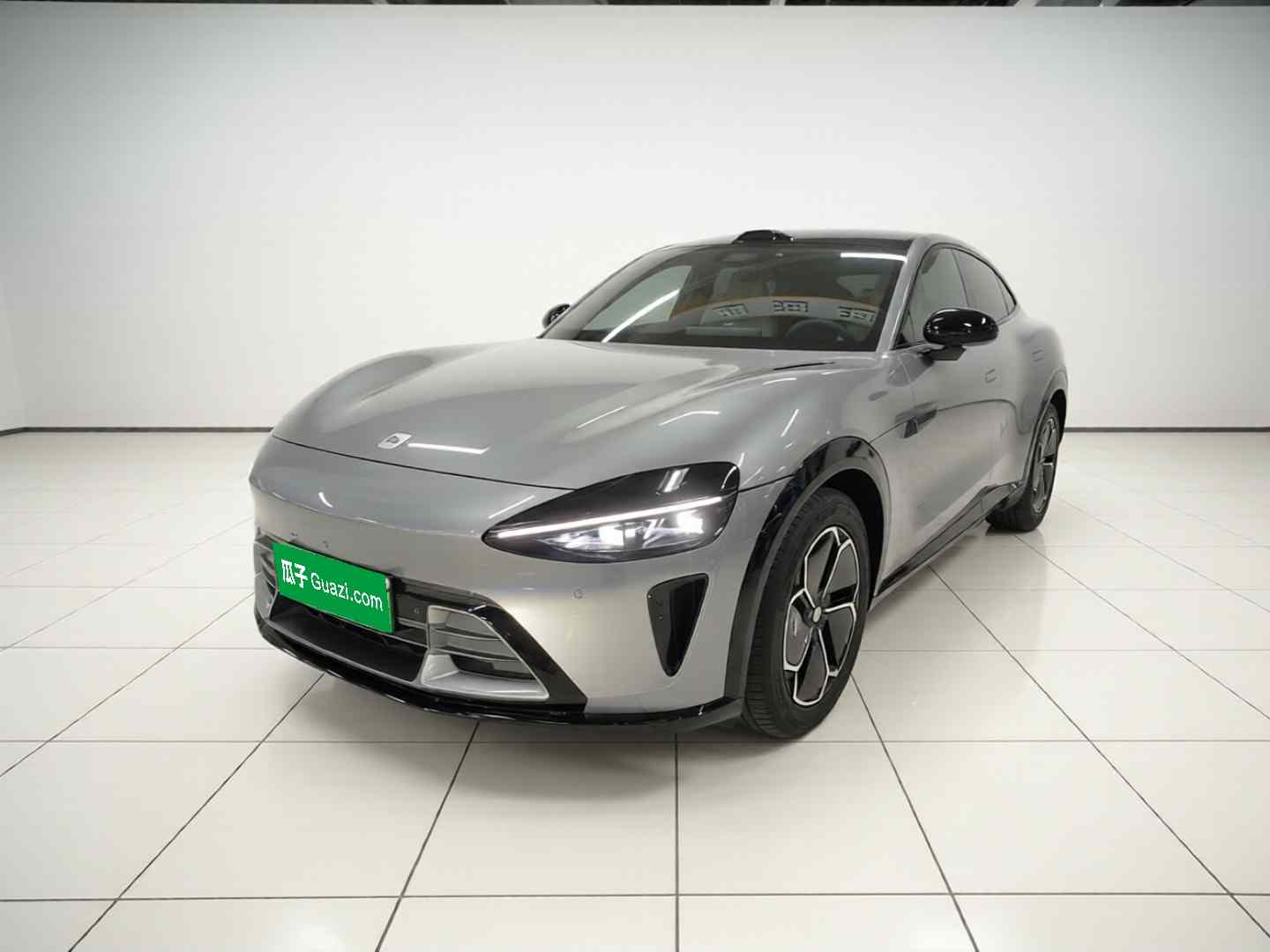 小米汽车 小米YU7 2025款 超长续航四驱Pro版(2)